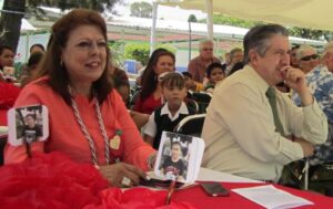 Enjoying the NCA graduation celebration program on Saturday July 18 are Dra. Patricia de la Torre Greenfield, Director of the SEJ Post-Graduate Center for Pedagogical and Social Research, and Dr. Moisés Ledezma Ruíz, Director of the SEJ Technical Secondary Schools.
